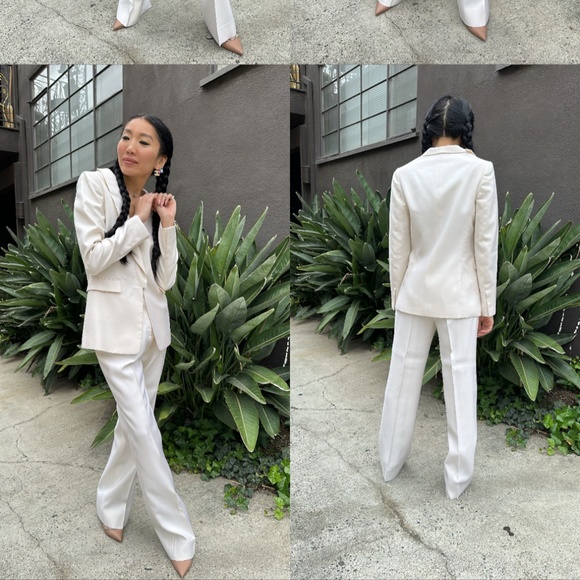 Set - Picture 2 of 2